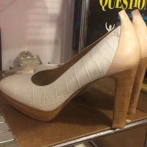 ZINDA leather white and nude heels. Style 9826